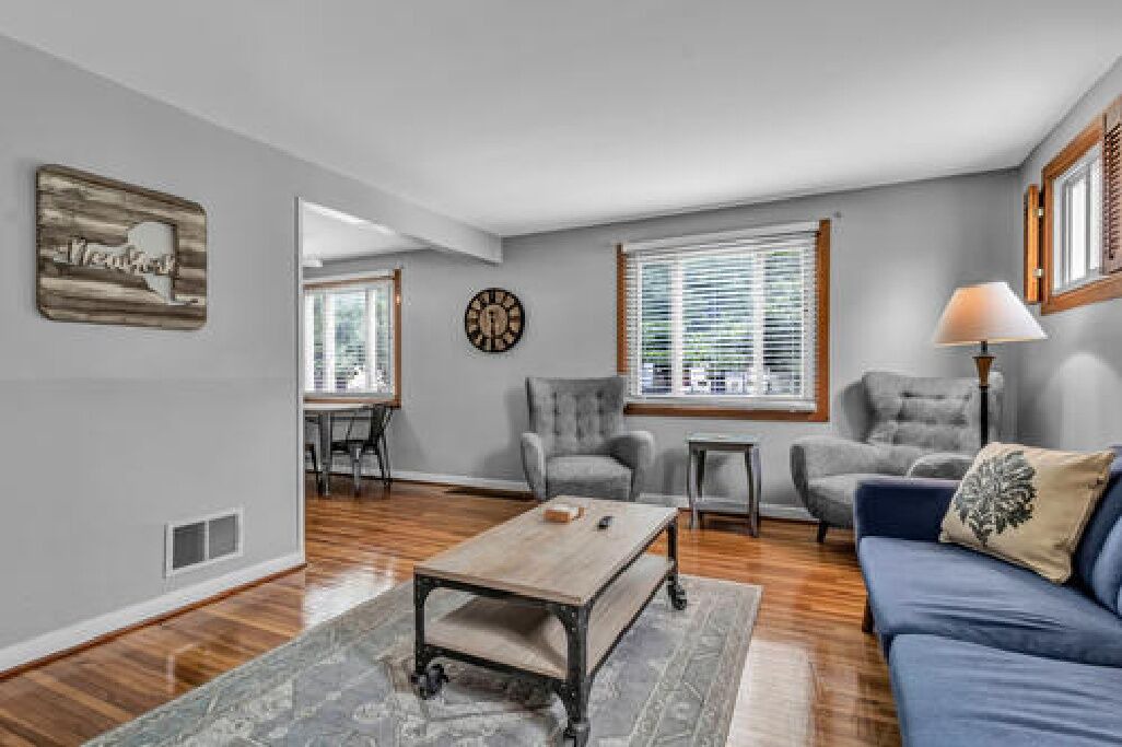 Photo of Livingroom in North Buffalo