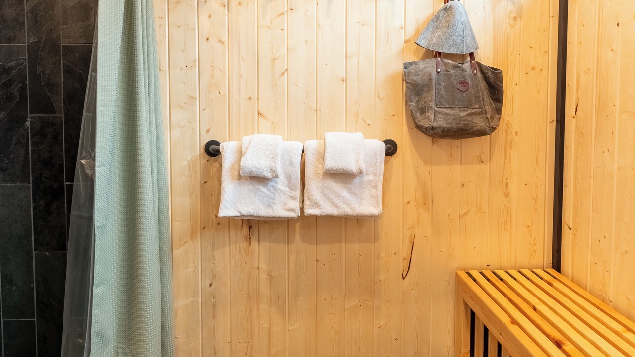 Photo of Bedroom in Homer