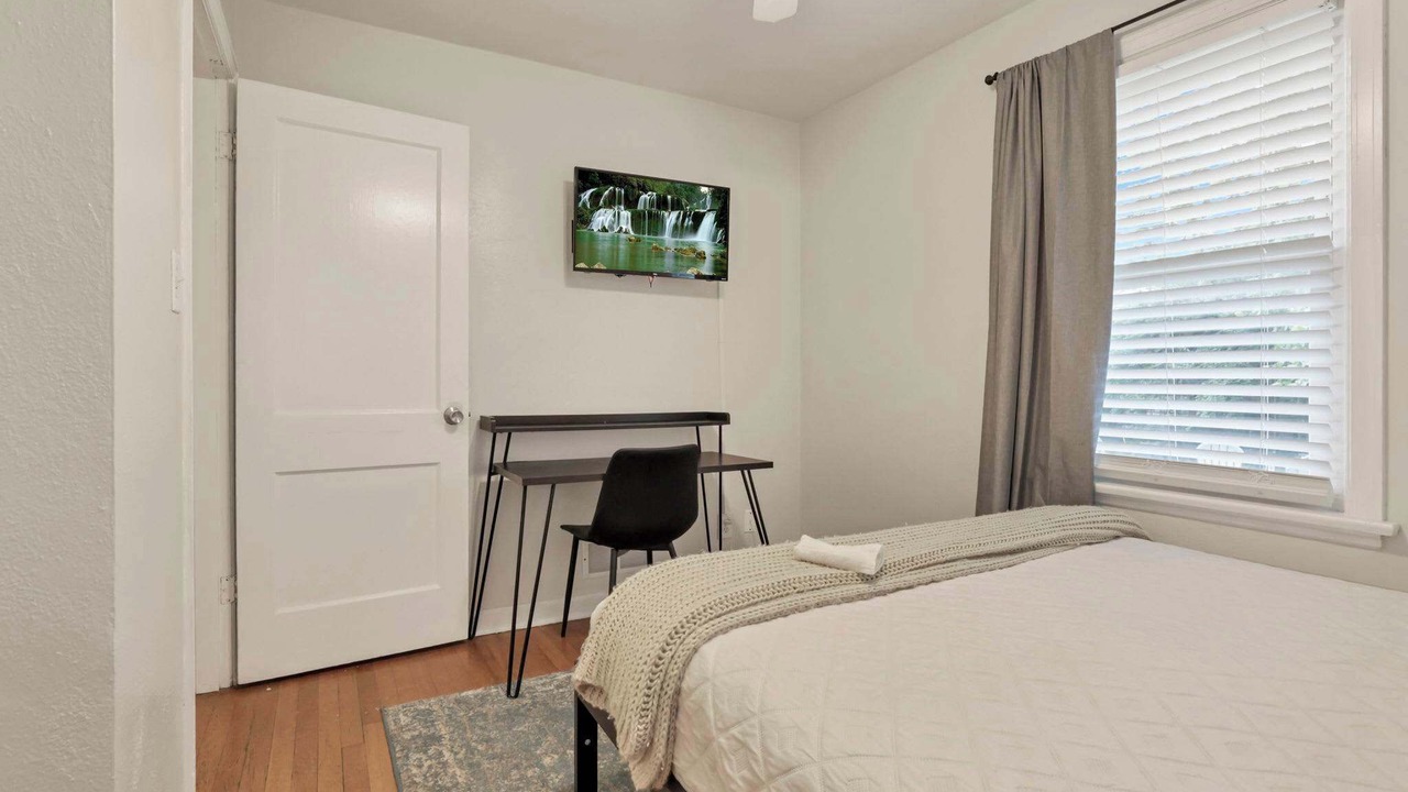 Photo of Bedroom in Grandview Heights