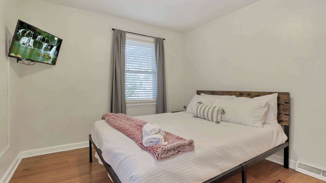 Photo of Bedroom in Grandview Heights