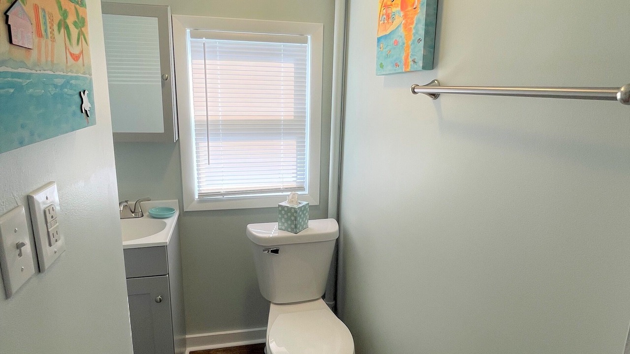Photo of Bathroom in Buckeye Lake
