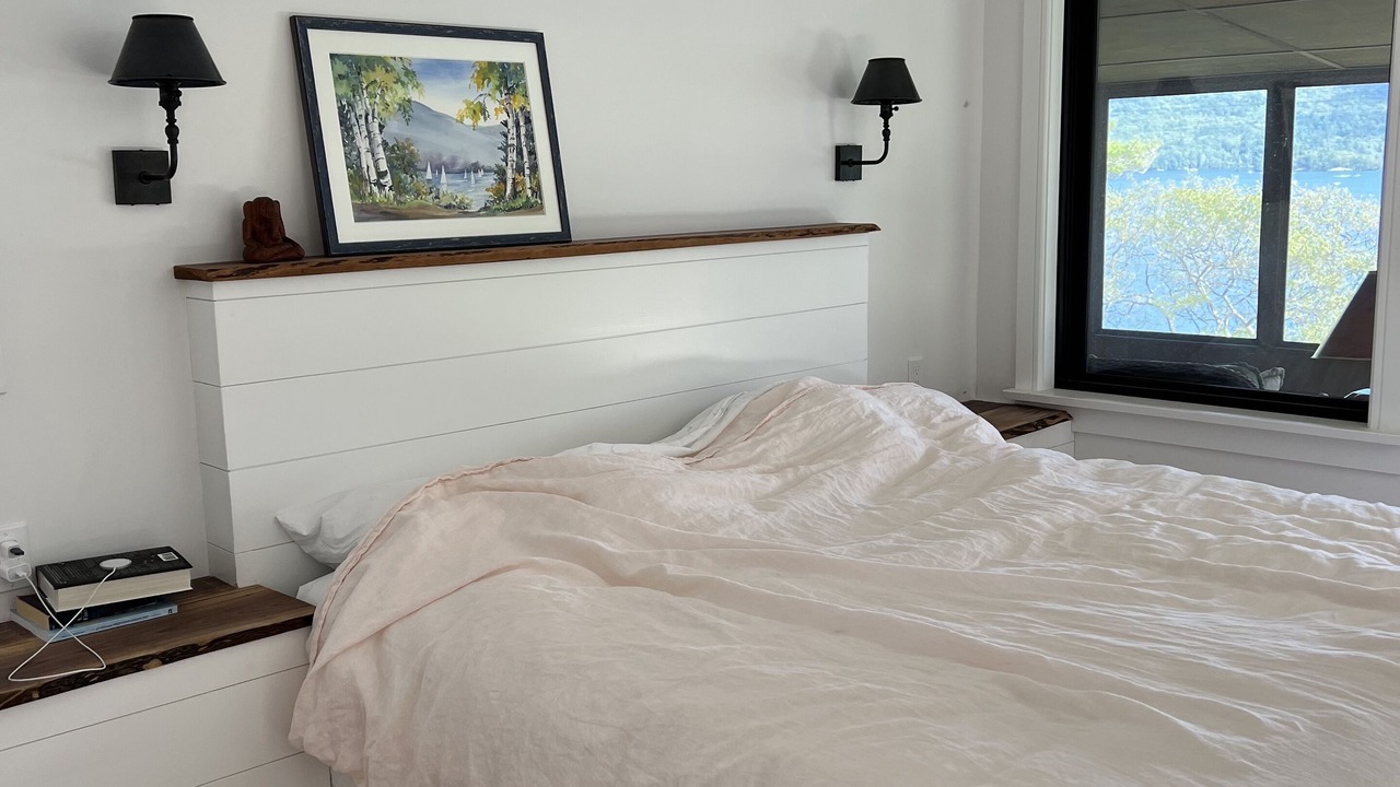 Photo of Bedroom in Silver Bay