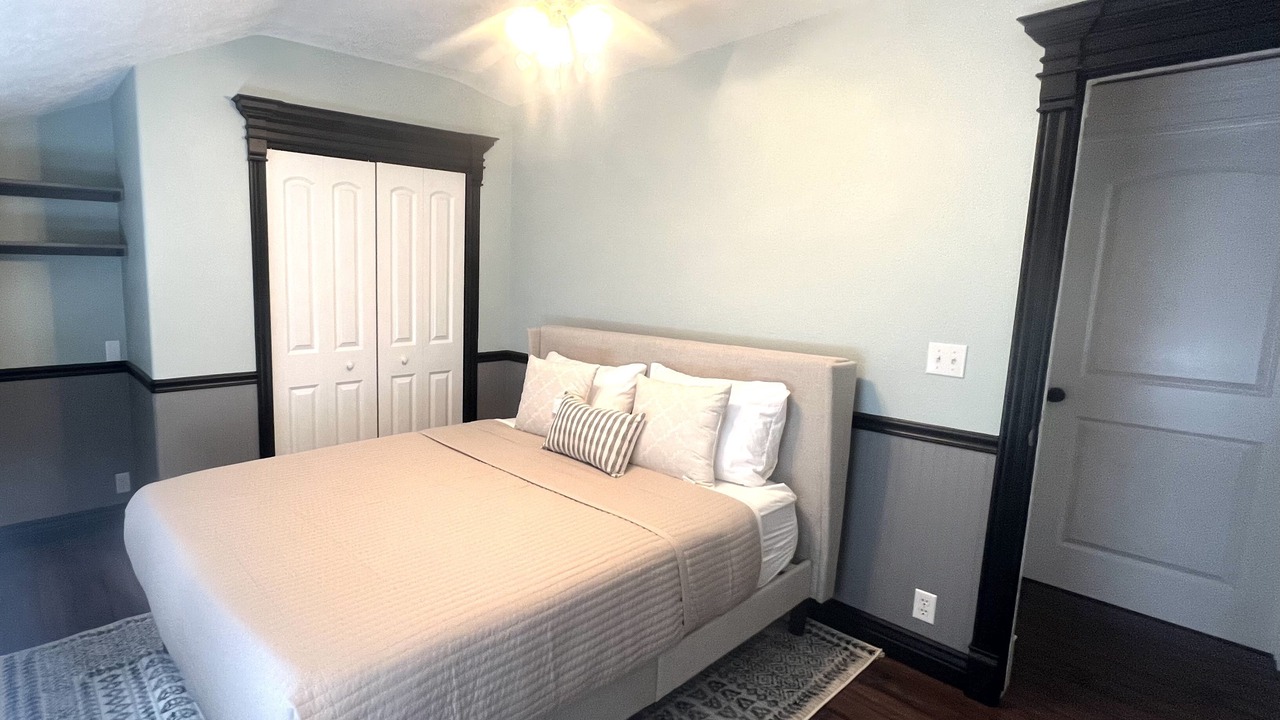 Photo of Bedroom in Torrey