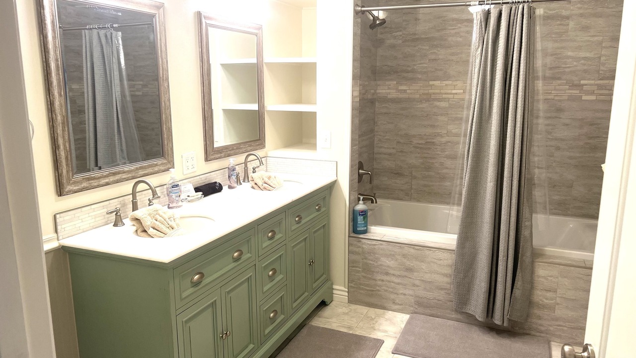 Photo of Bathroom in Torrey
