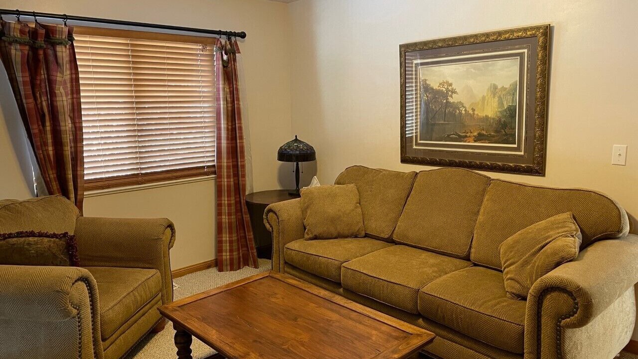 Photo of Livingroom in Wolf Creek