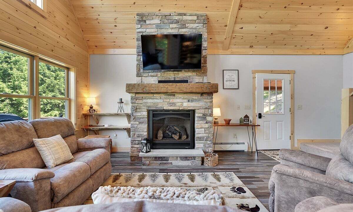 Photo of Bedroom in Bethel