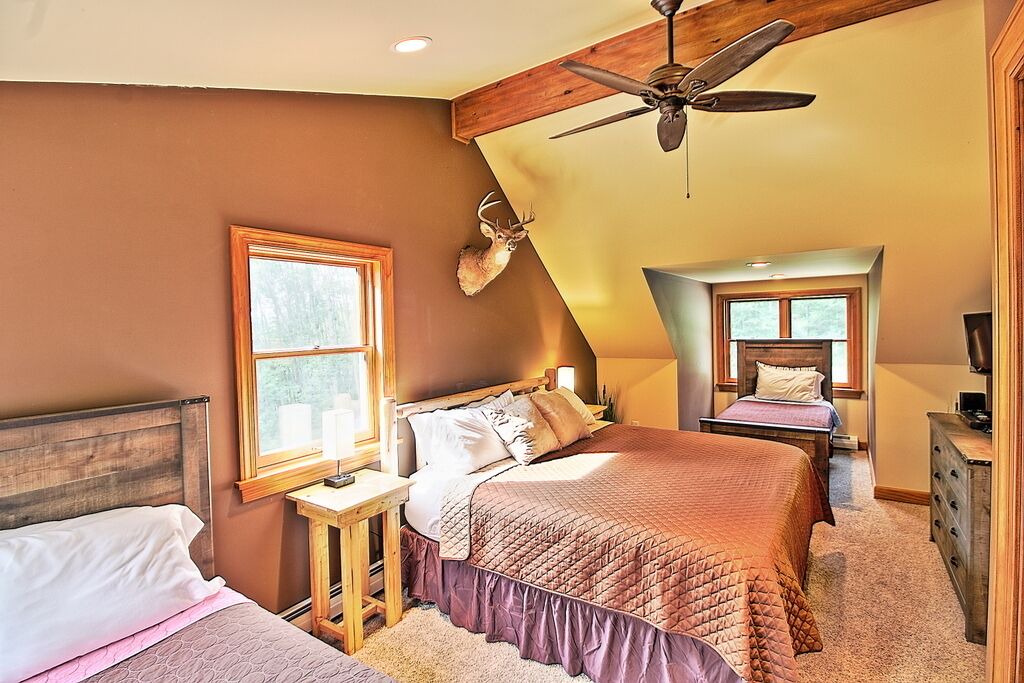 Photo of Bedroom in Ellicottville