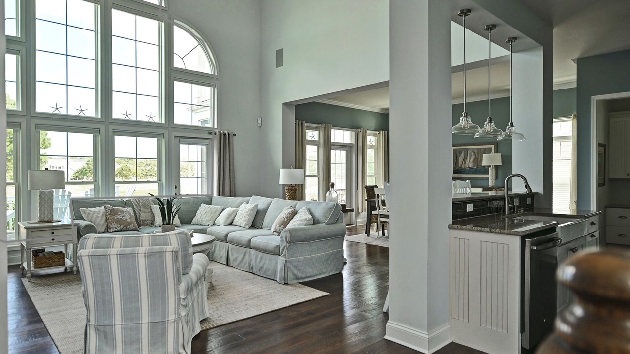 Photo of Livingroom in Bayside