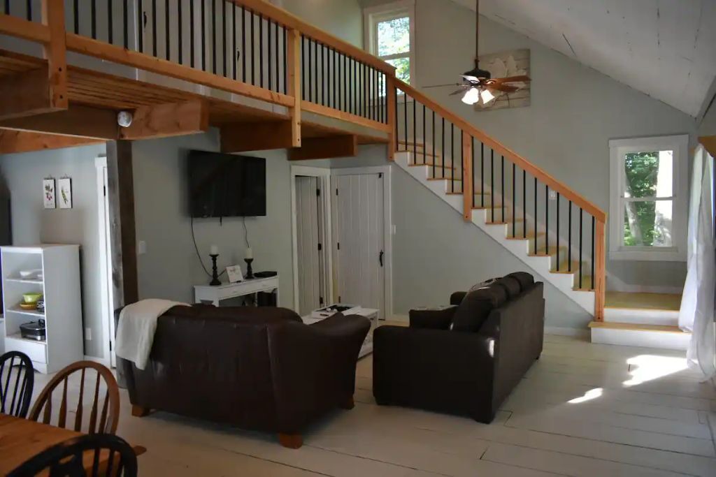 Photo of Livingroom in Litchfield