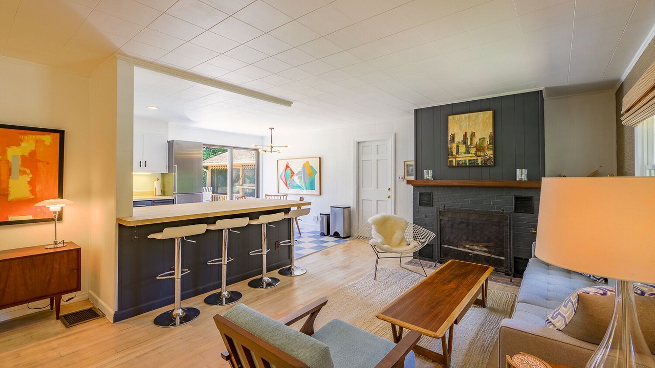 Photo of Livingroom in Cushing