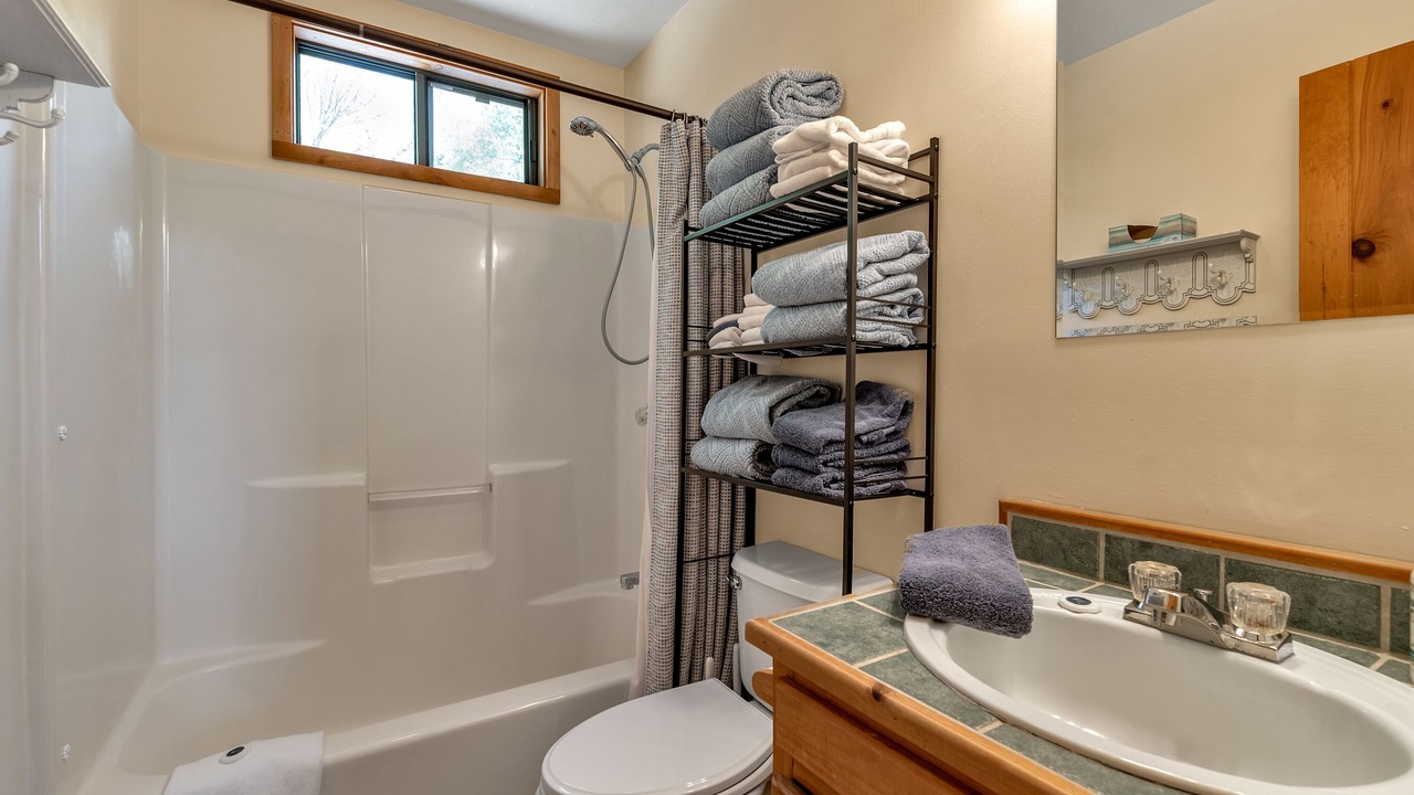 Photo of Bathroom in Hiawassee