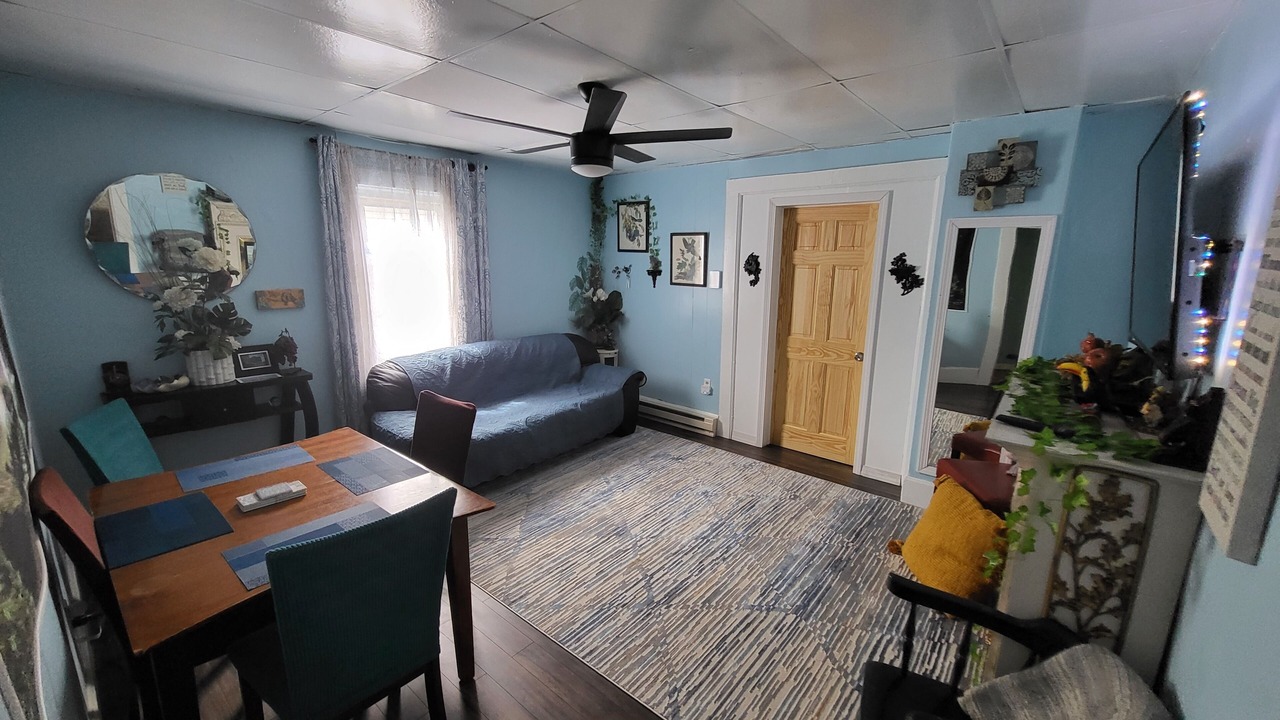 Photo of Livingroom in Jamestown