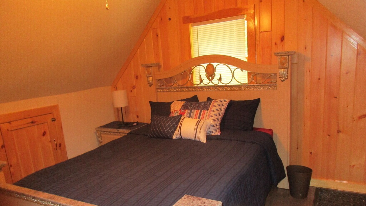 Photo of Bedroom in Branchport