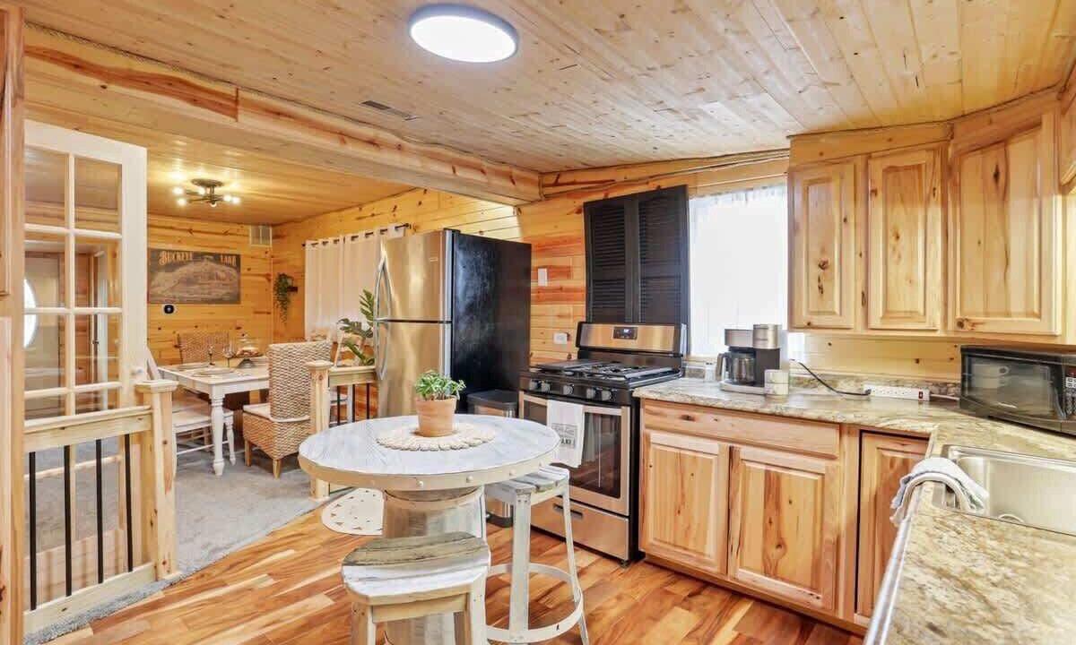Photo of Kitchen in Buckeye Lake