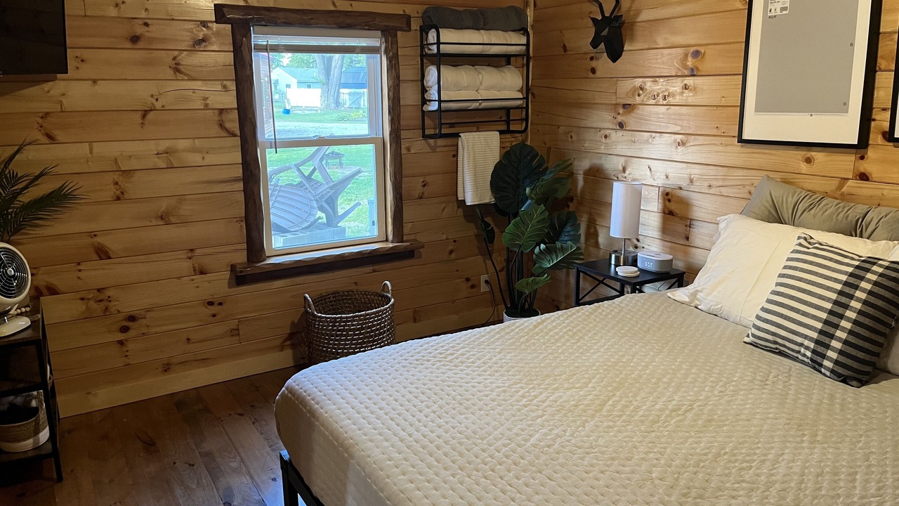 Photo of Bedroom in Ashtabula