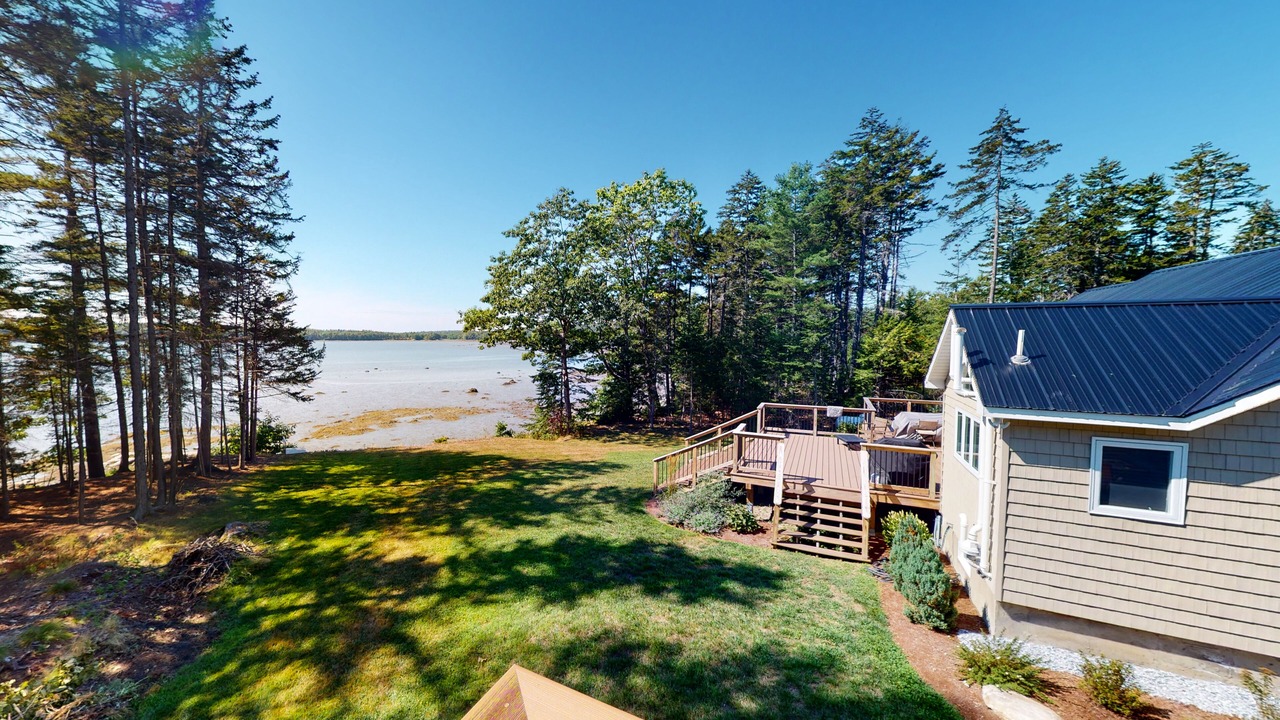 Photo of Patio Balcony in Waldoboro