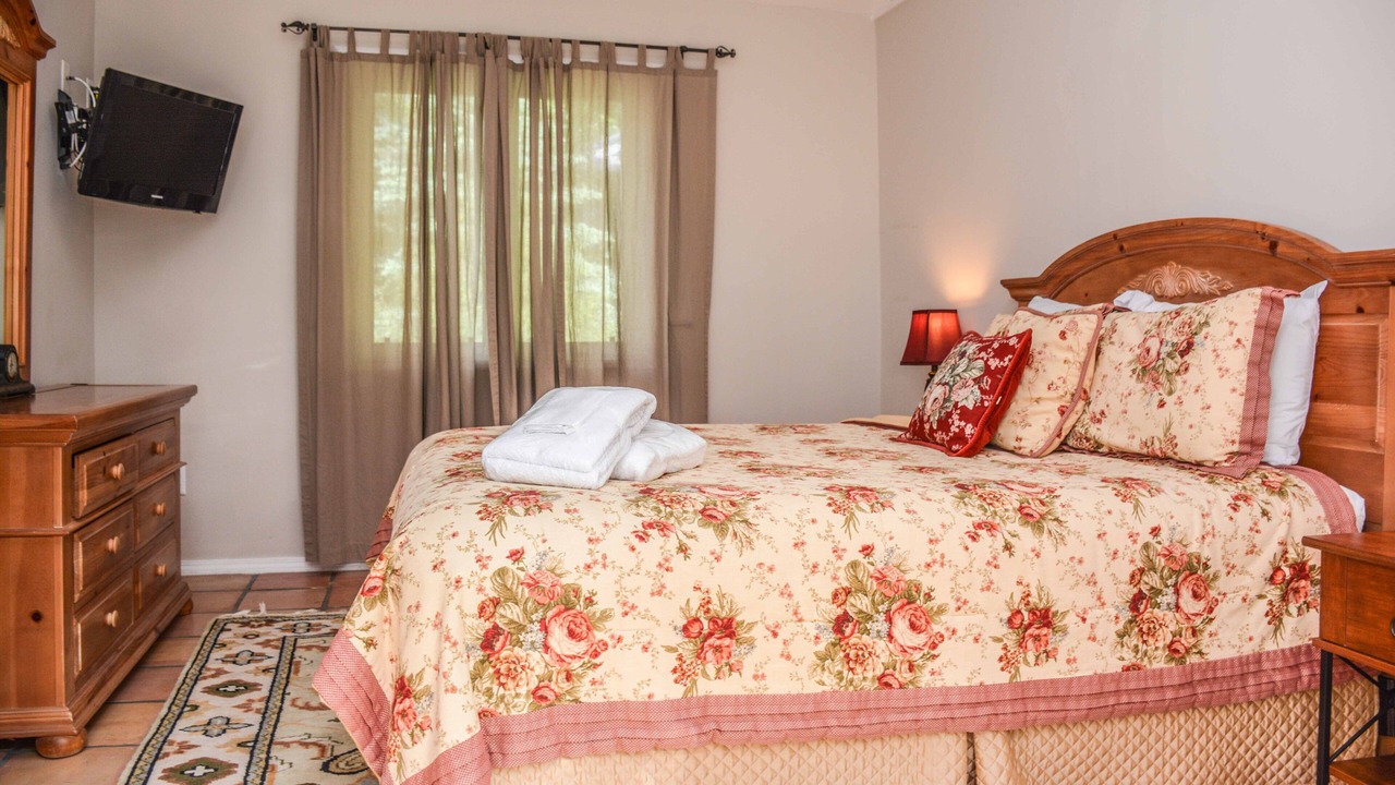 Photo of Bedroom in Hammondsport