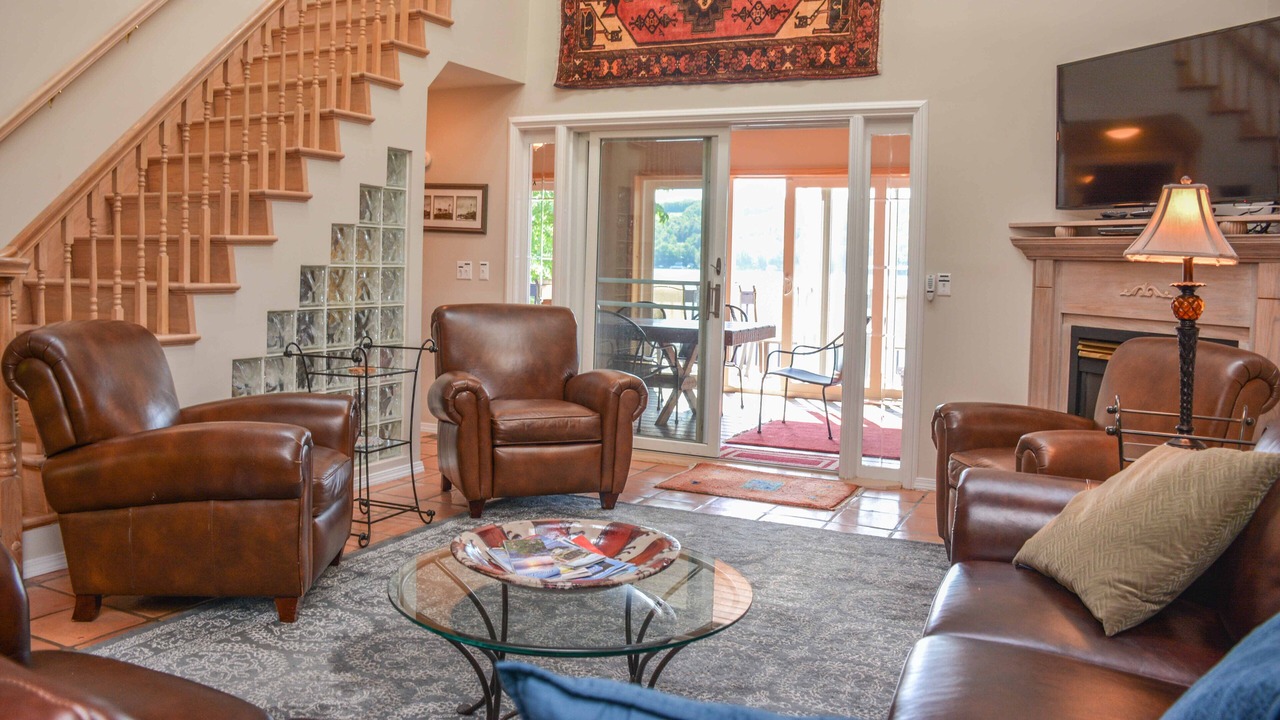 Photo of Livingroom in Hammondsport