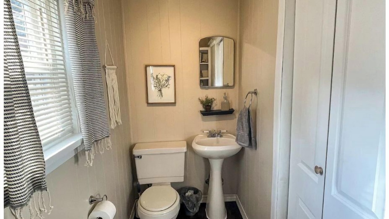 Photo of Bathroom in Weedville