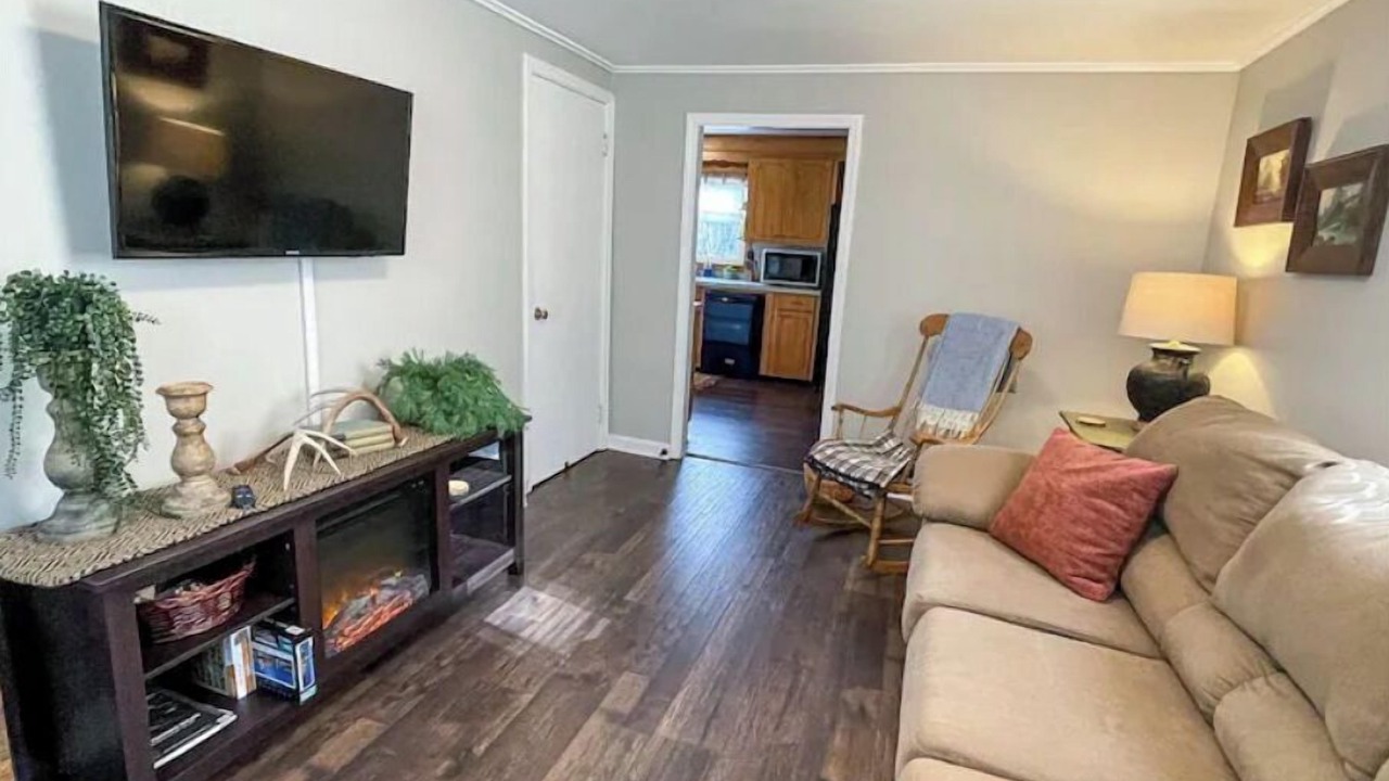Photo of Livingroom in Weedville
