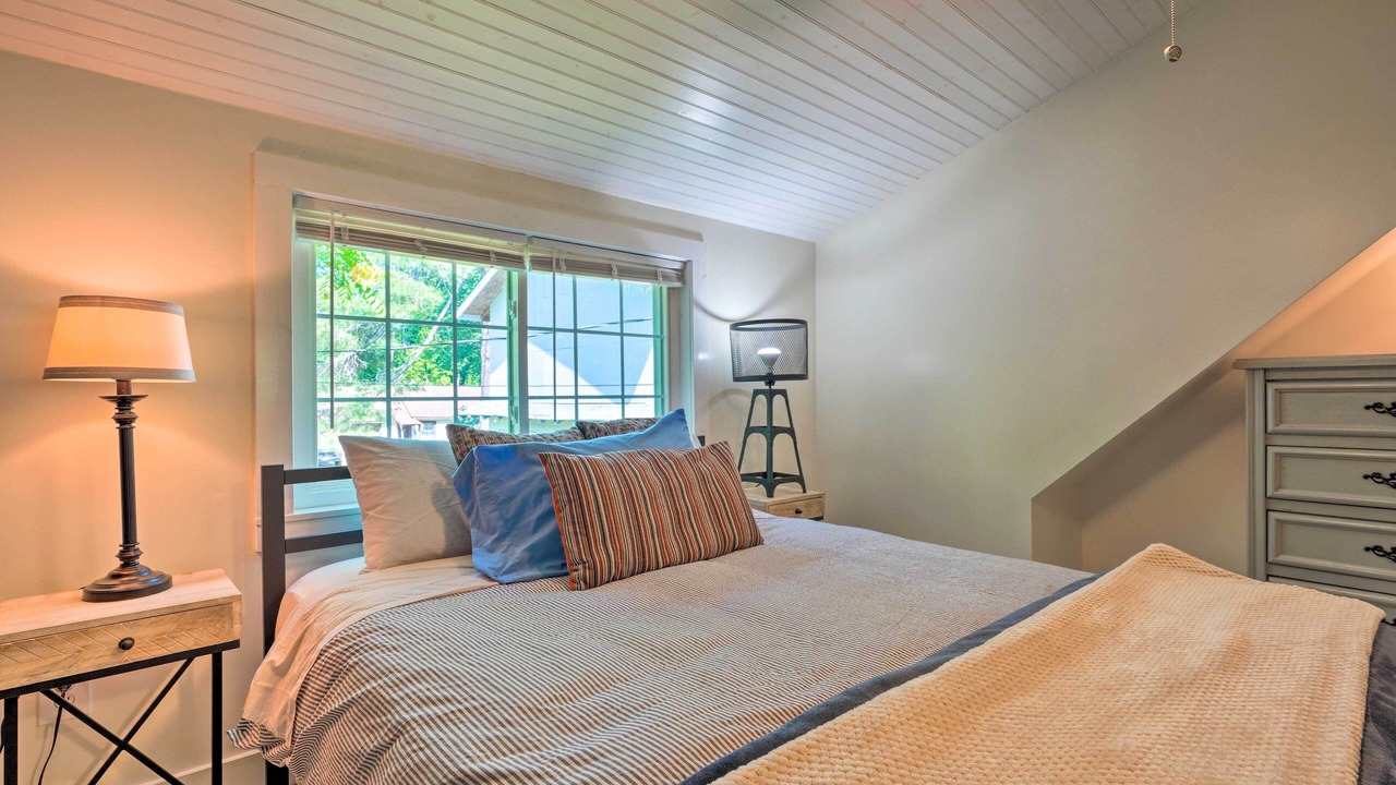 Photo of Bedroom in Lakewood