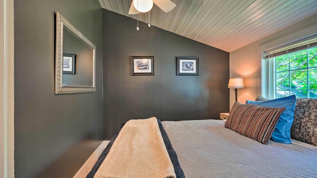 Photo of Bedroom in Lakewood