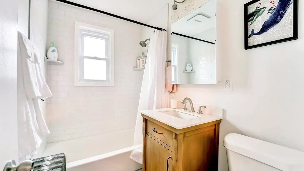 Photo of Bathroom in Front Park