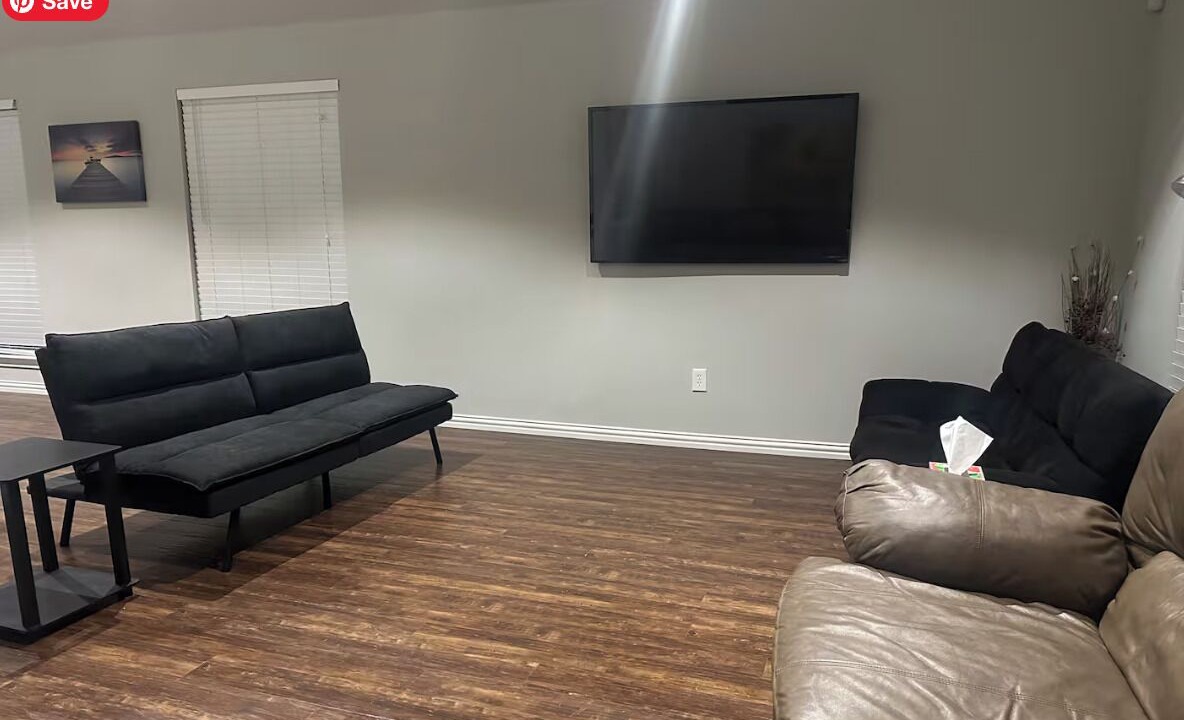 Photo of Livingroom in Lone Oak