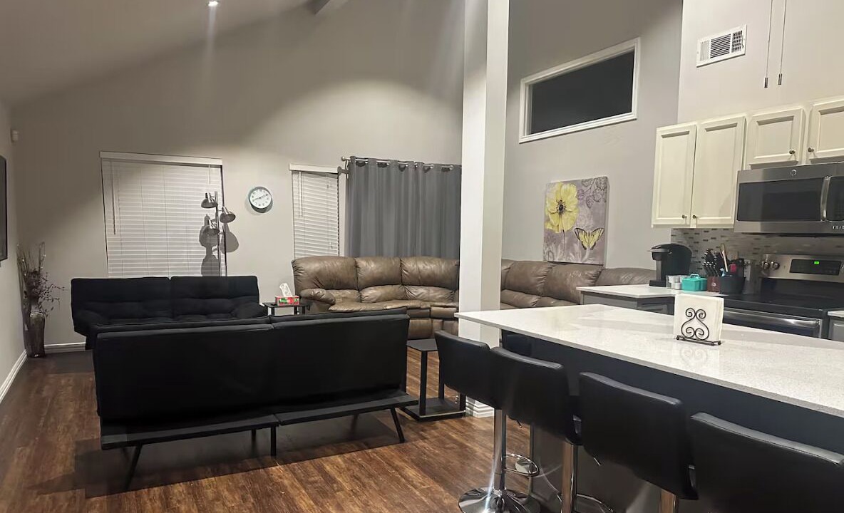 Photo of Livingroom in Lone Oak