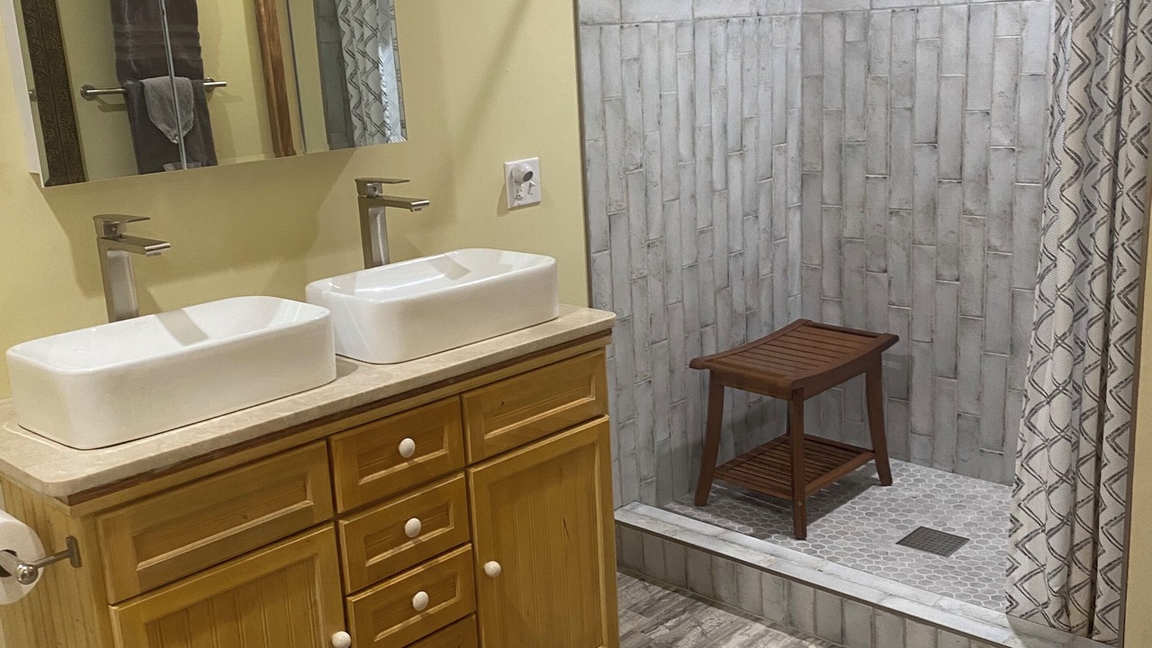 Photo of Bathroom in Town of Reading