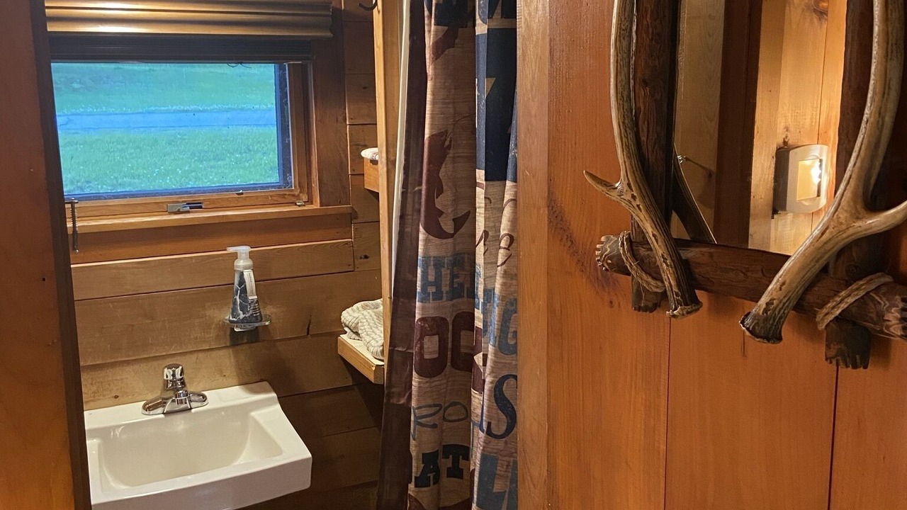 Photo of Bathroom in Pittsburg