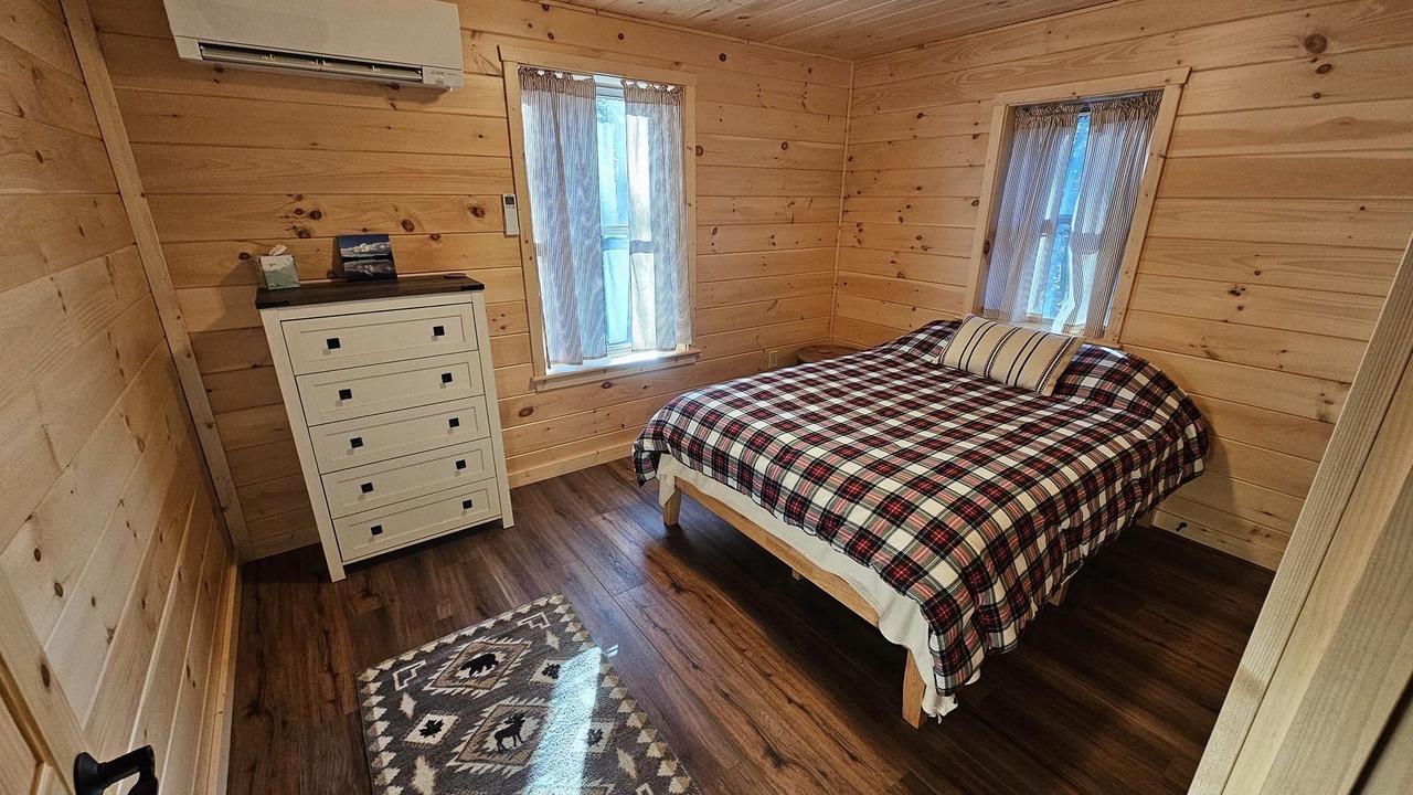 Photo of Bedroom in Weeks Mills