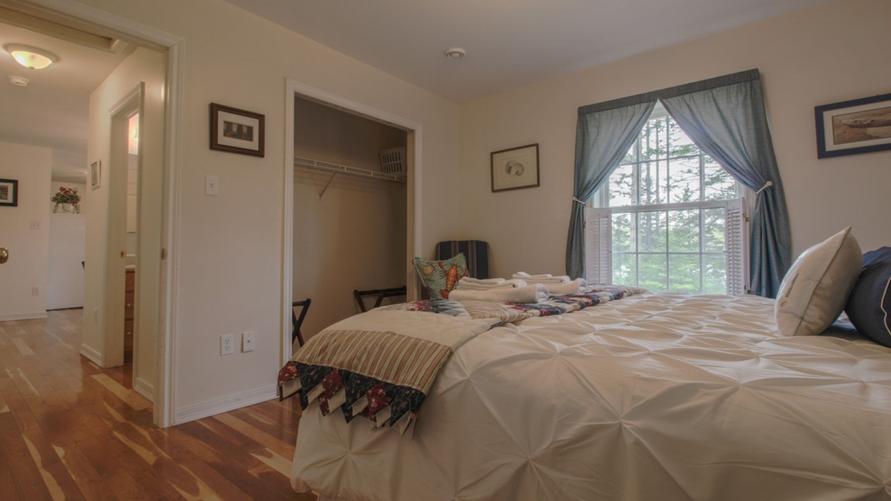 Photo of Bedroom in Waldoboro