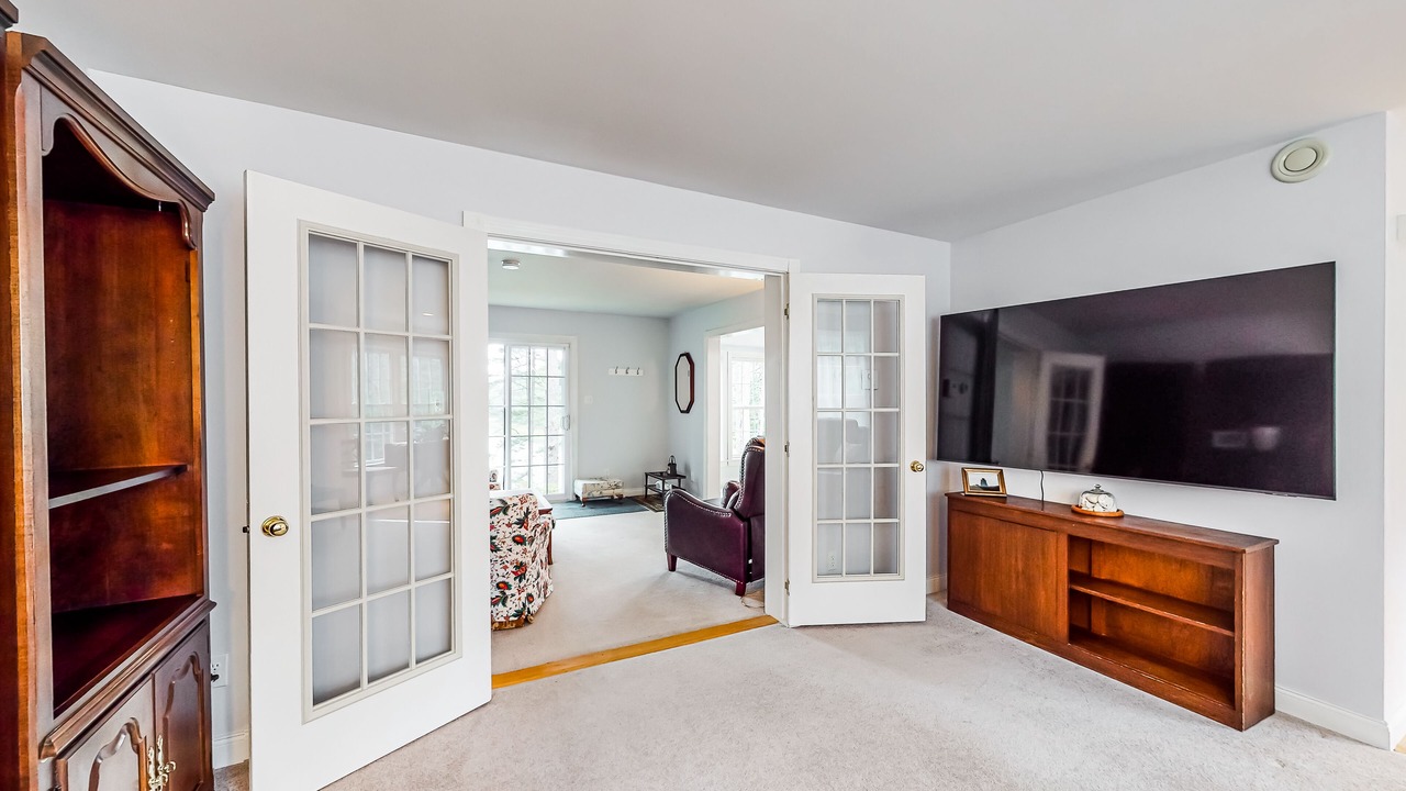 Photo of Livingroom in Waldoboro