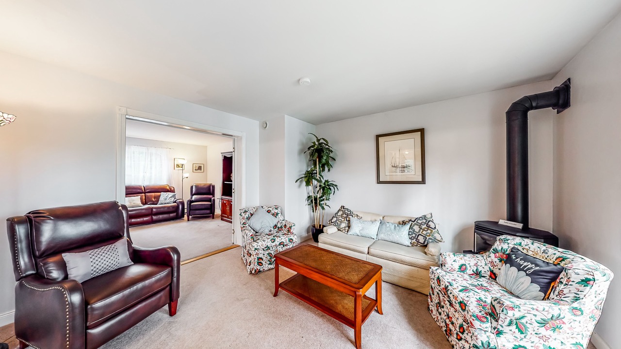 Photo of Livingroom in Waldoboro