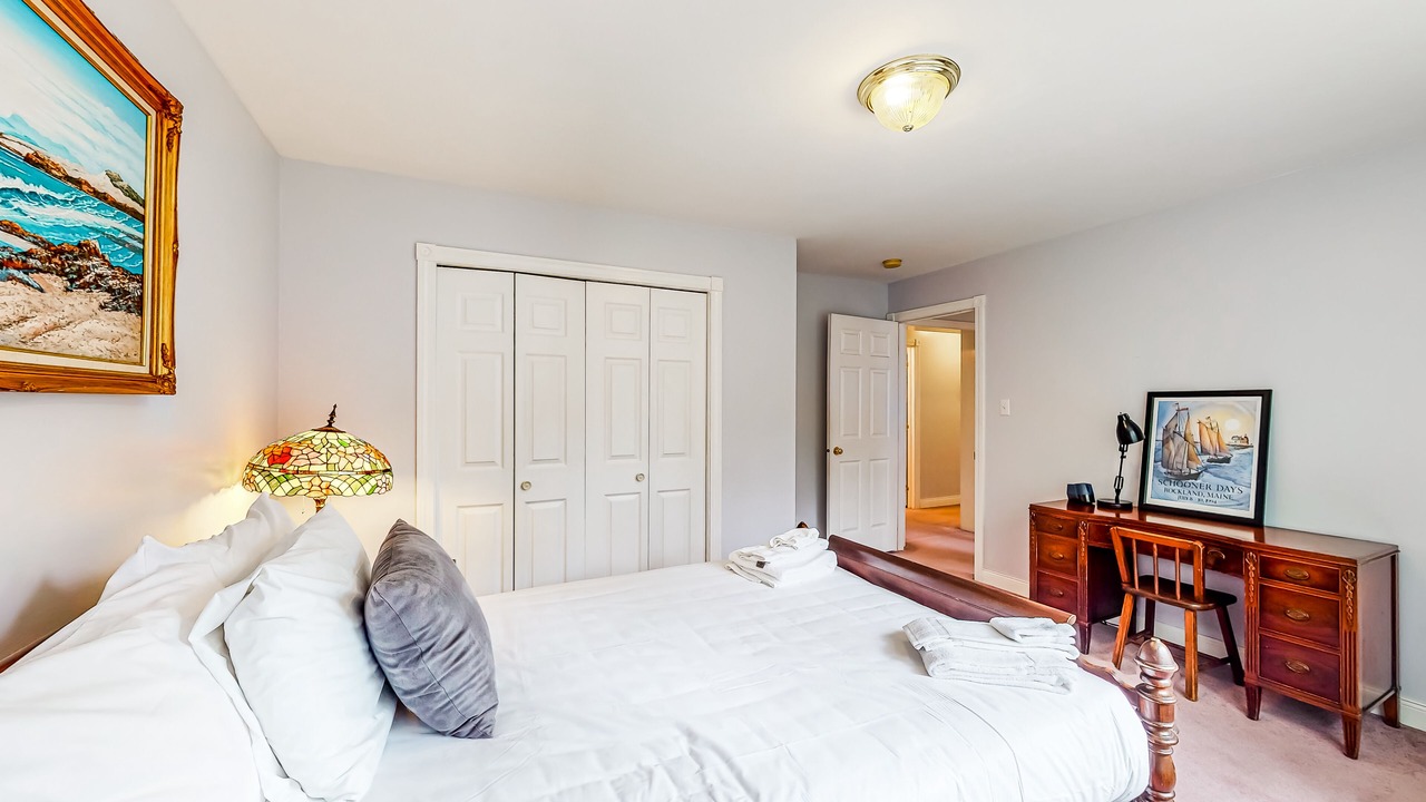 Photo of Bedroom in Waldoboro