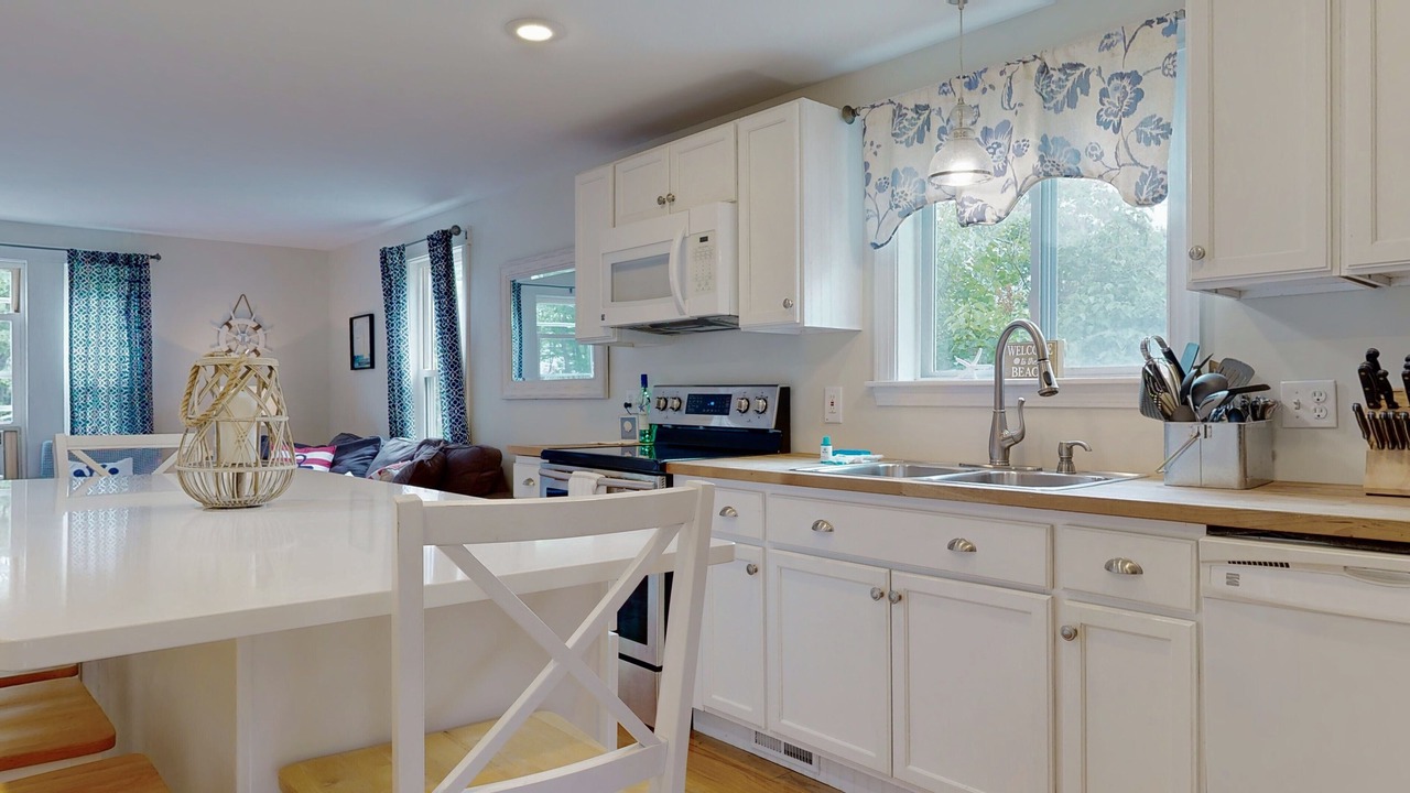 Photo of Kitchen in Pine Point