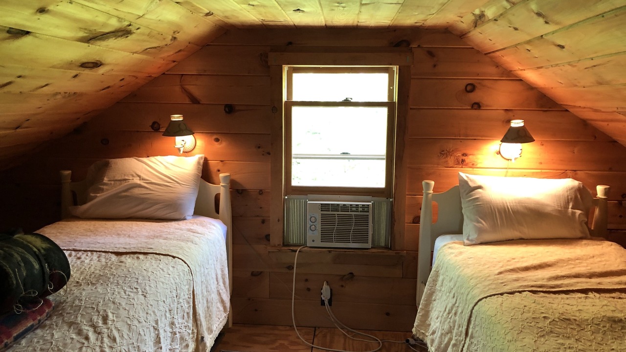 Photo of Bedroom in Monson