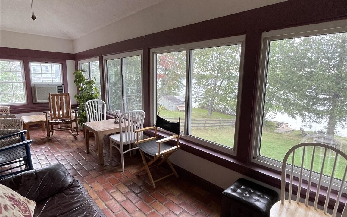 Photo of Livingroom in Raymond