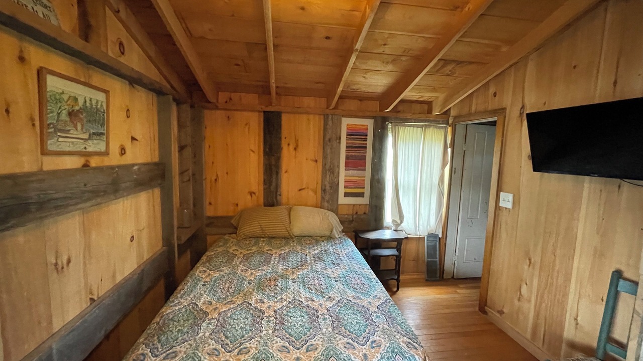 Photo of Bedroom in Vinalhaven