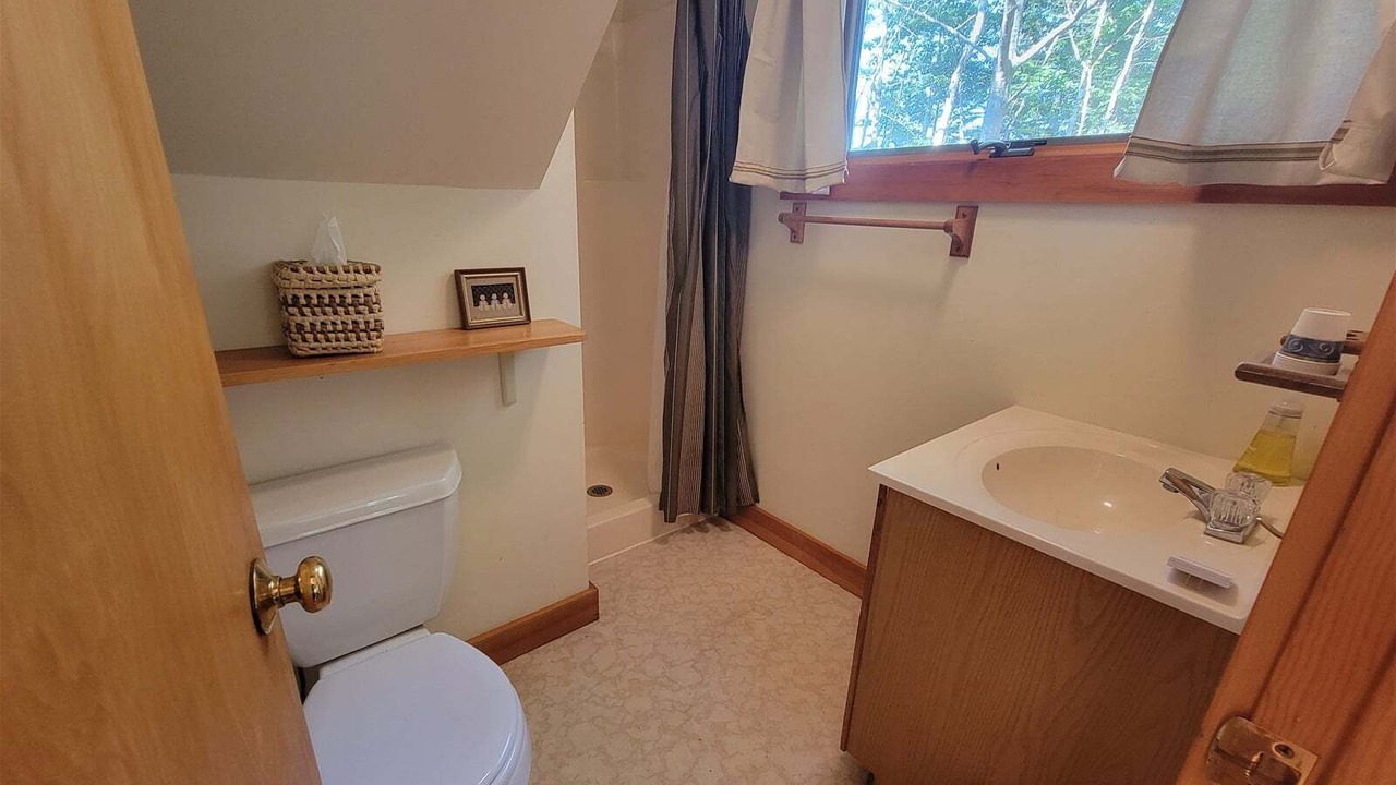 Photo of Bathroom in East Boothbay