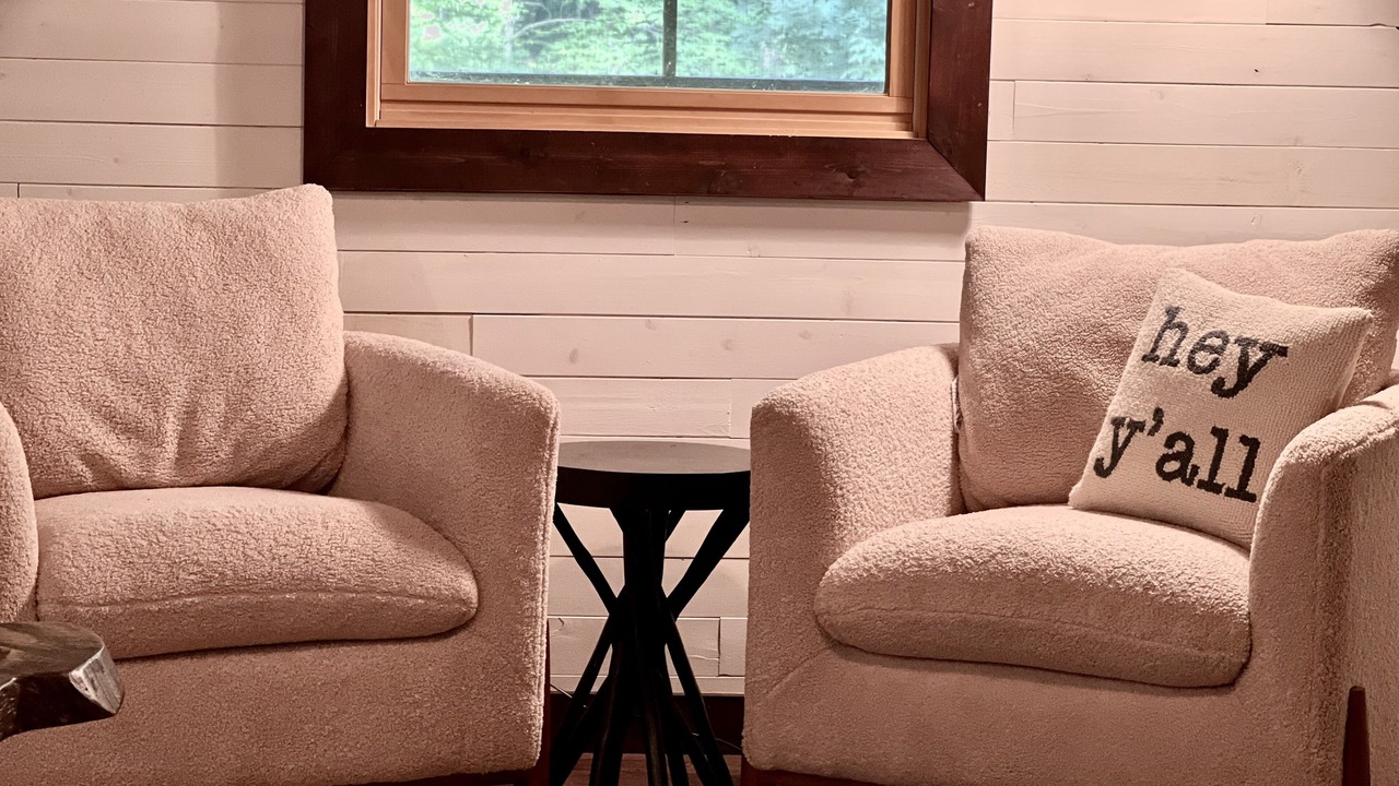 Photo of Livingroom in Morganton