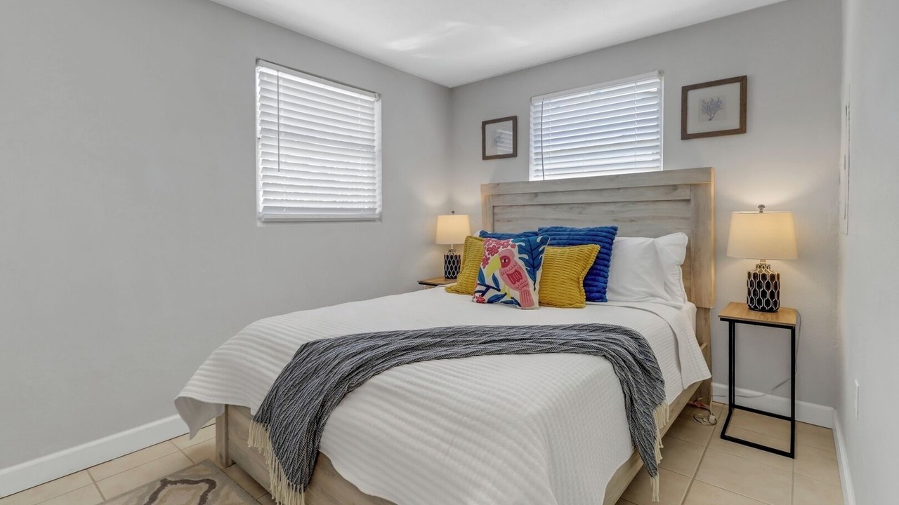 Photo of Bedroom in Naples Park