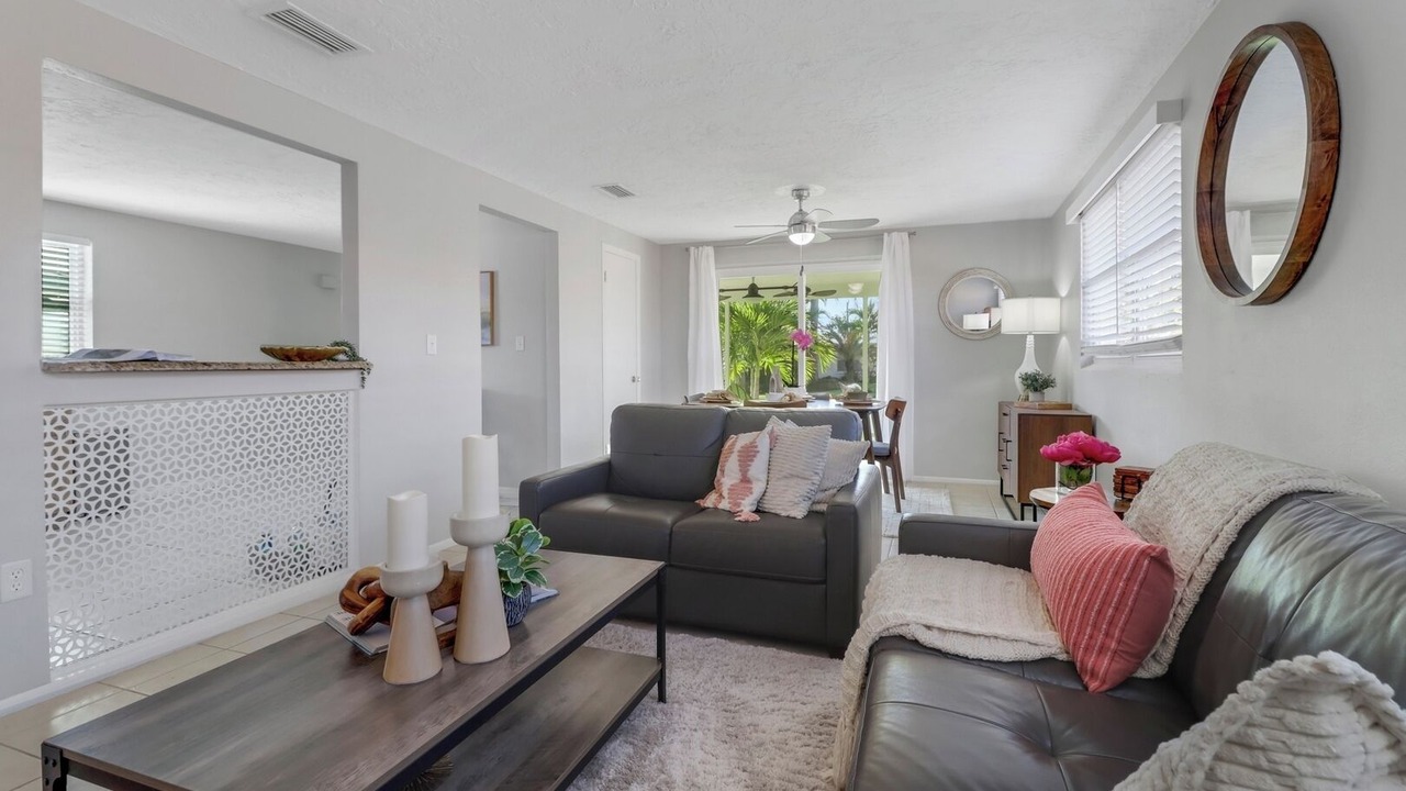 Photo of Livingroom in Naples Park