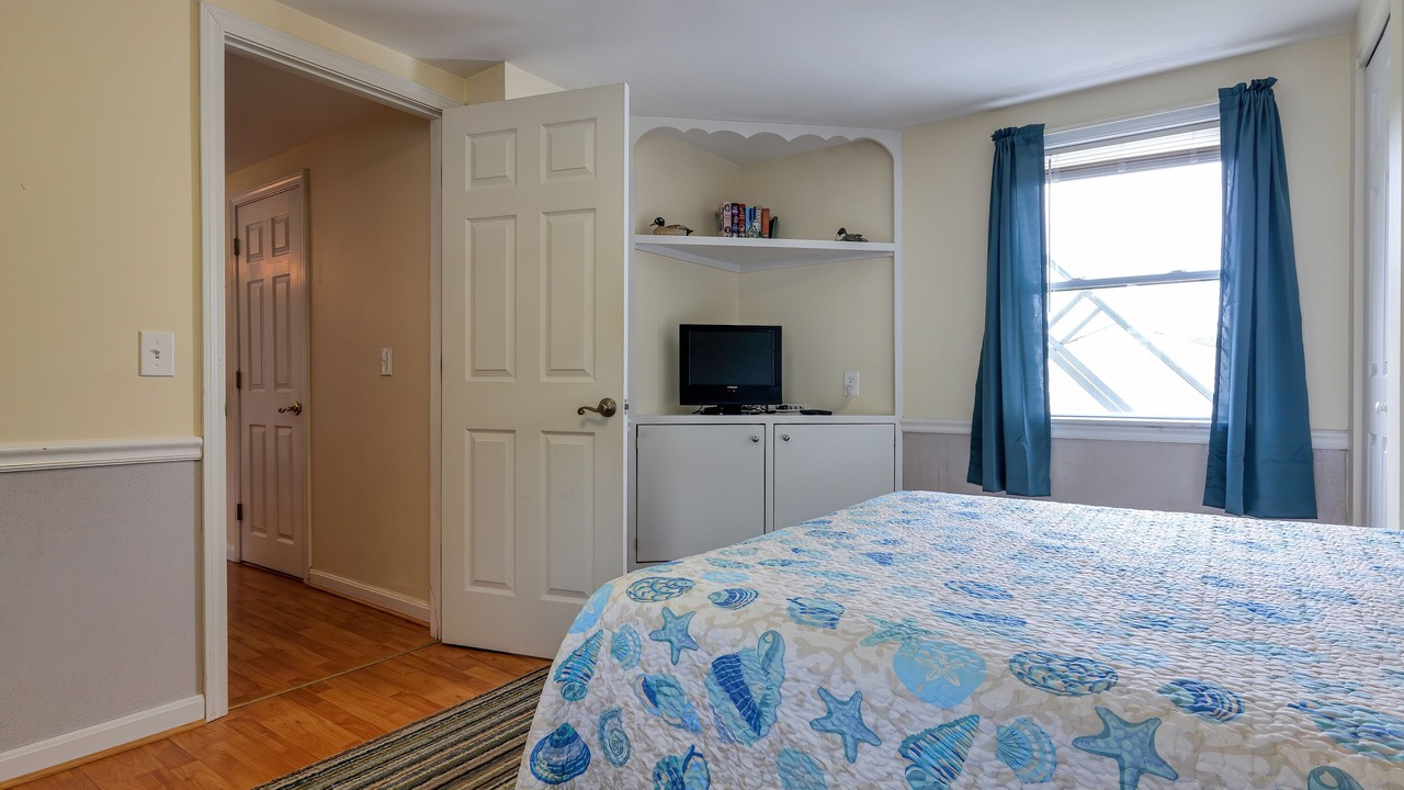 Photo of Bedroom in Ellsworth