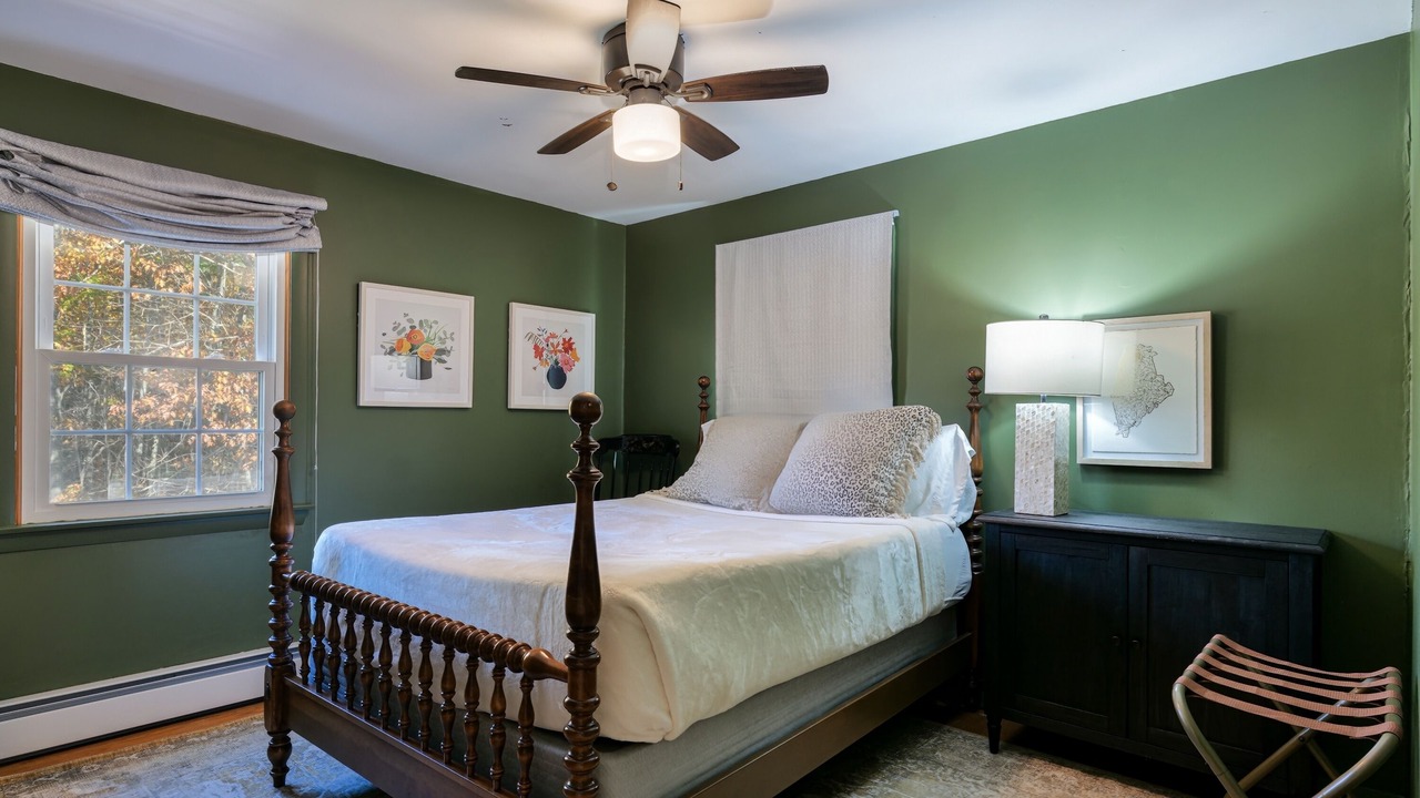Photo of Bedroom in Ellsworth