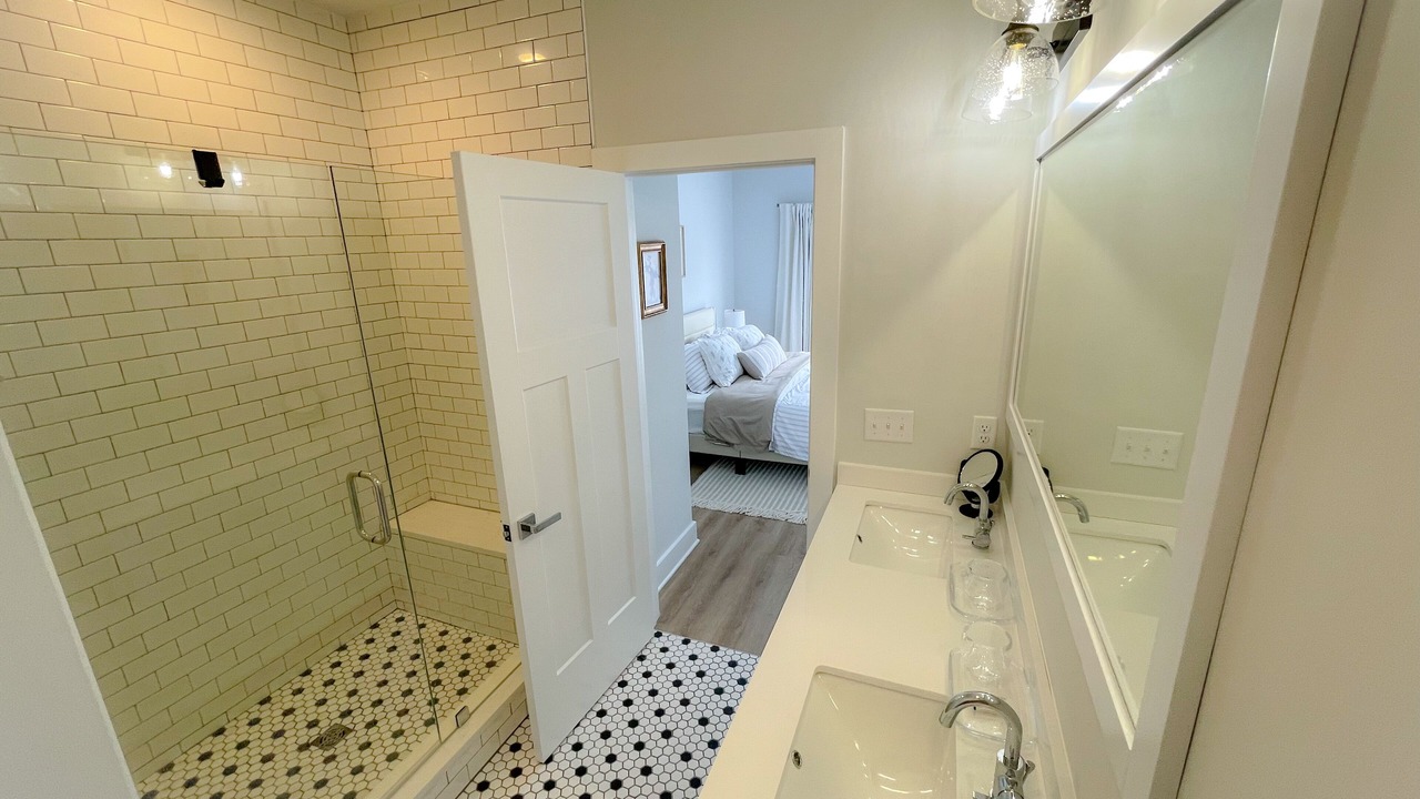 Photo of Bathroom in Midtown Ocean City