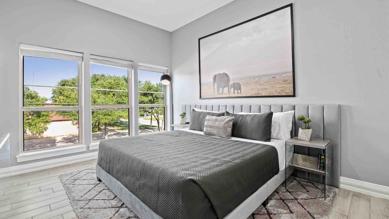 Photo of Bedroom in West Dallas