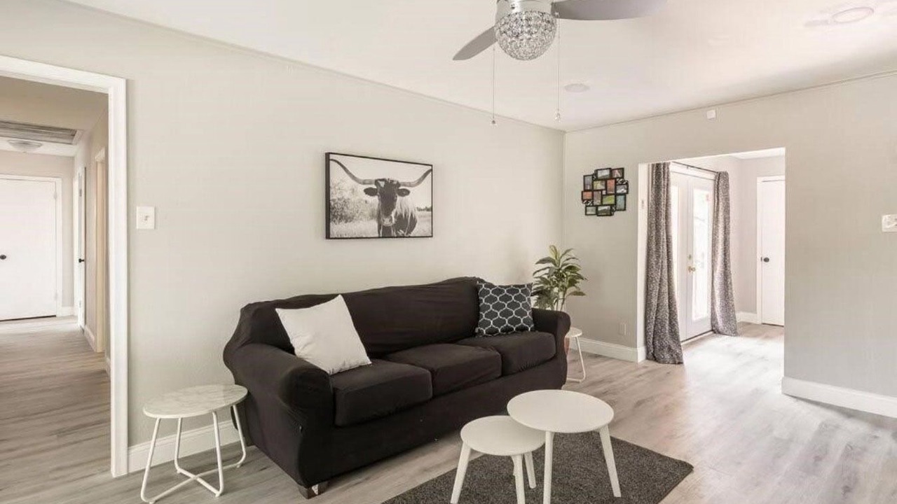 Photo of Livingroom in Garland