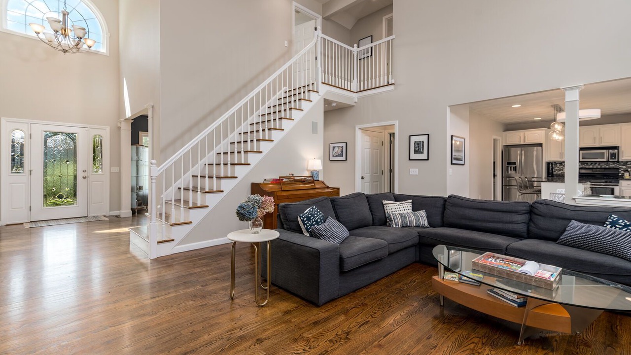Photo of Livingroom in Narragansett